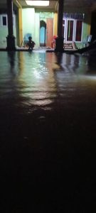 Desa Gumira Diguyur Hujan Mengakibatkan Banjir